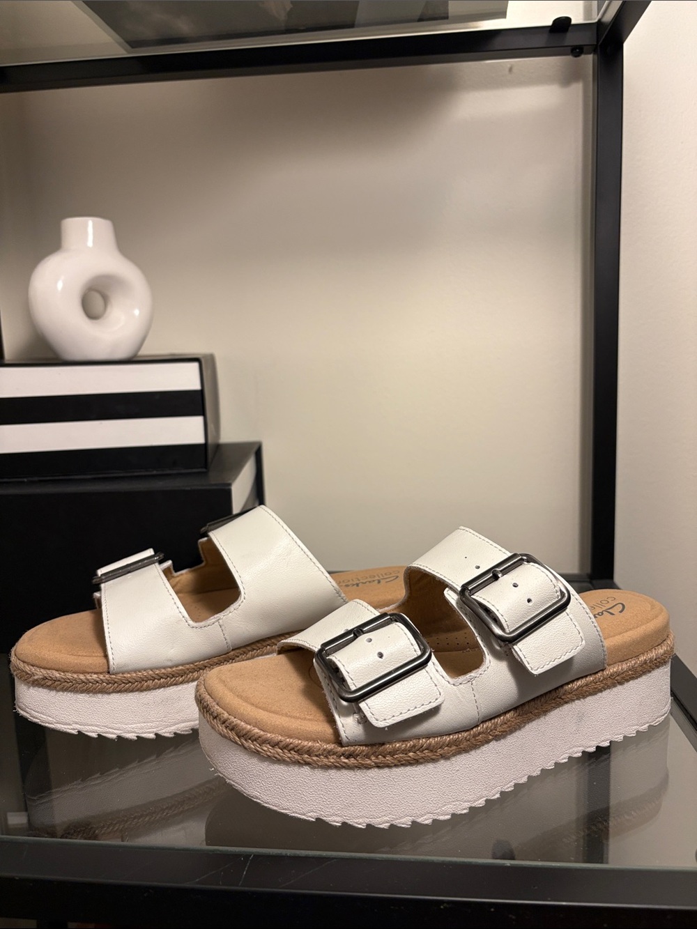 Like New! Clarks Lana platform slides, size 5 with leather adjustable straps